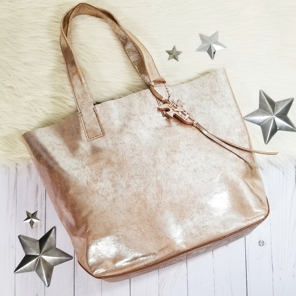 SOLD Frye Carson tote bag metallic gold leather - Picture 1 of 8